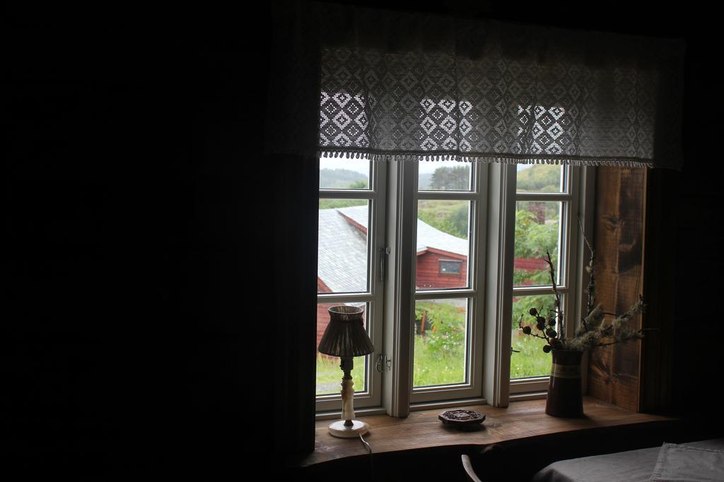 Kartveit Guesthouse Manger Kamer foto